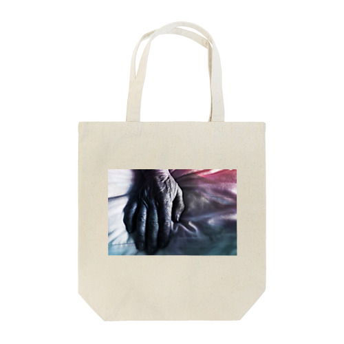 老人の手 Tote Bag