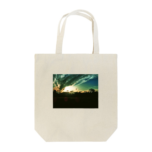 変わる空、変わる雲 Tote Bag