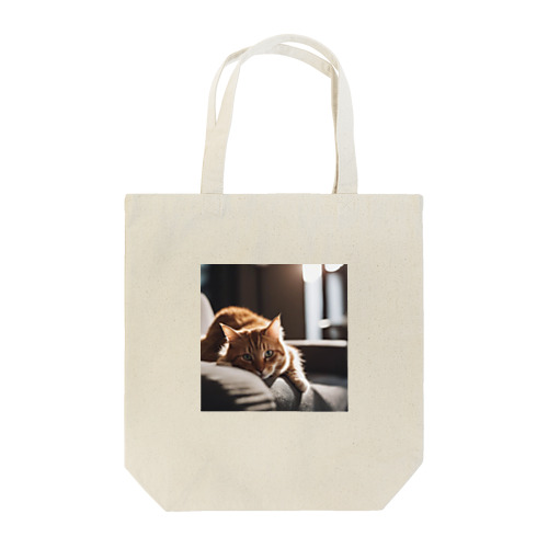 リビングでごろんとする猫 Tote Bag