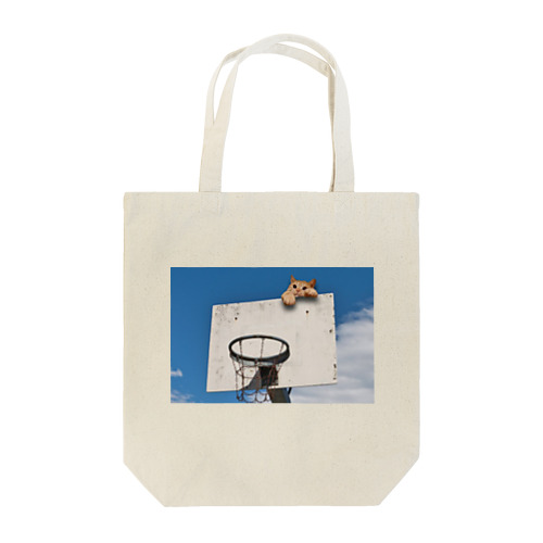 猫とバスケットゴール② Tote Bag