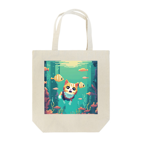 水中をもぐる猫 Tote Bag