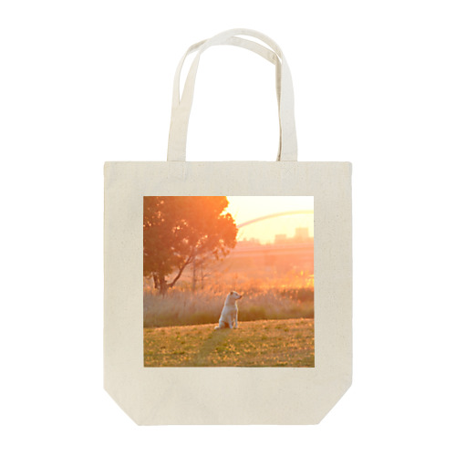 君が待つのは。 Tote Bag