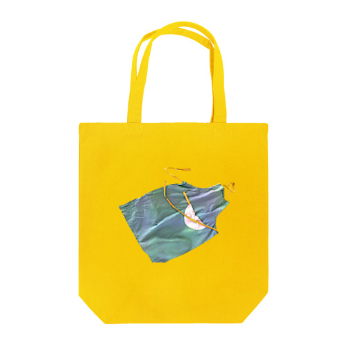 4月を飛ぶエプロン Tote Bag