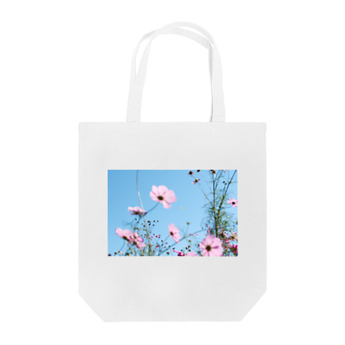 秋晴れの空を飛ぶカイト Tote Bag