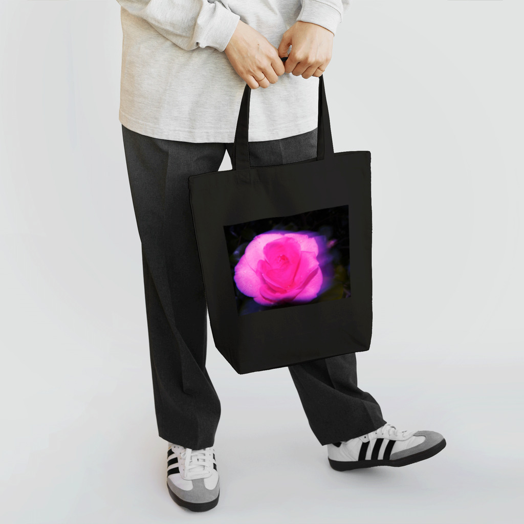 みどりの椿 Tote Bag