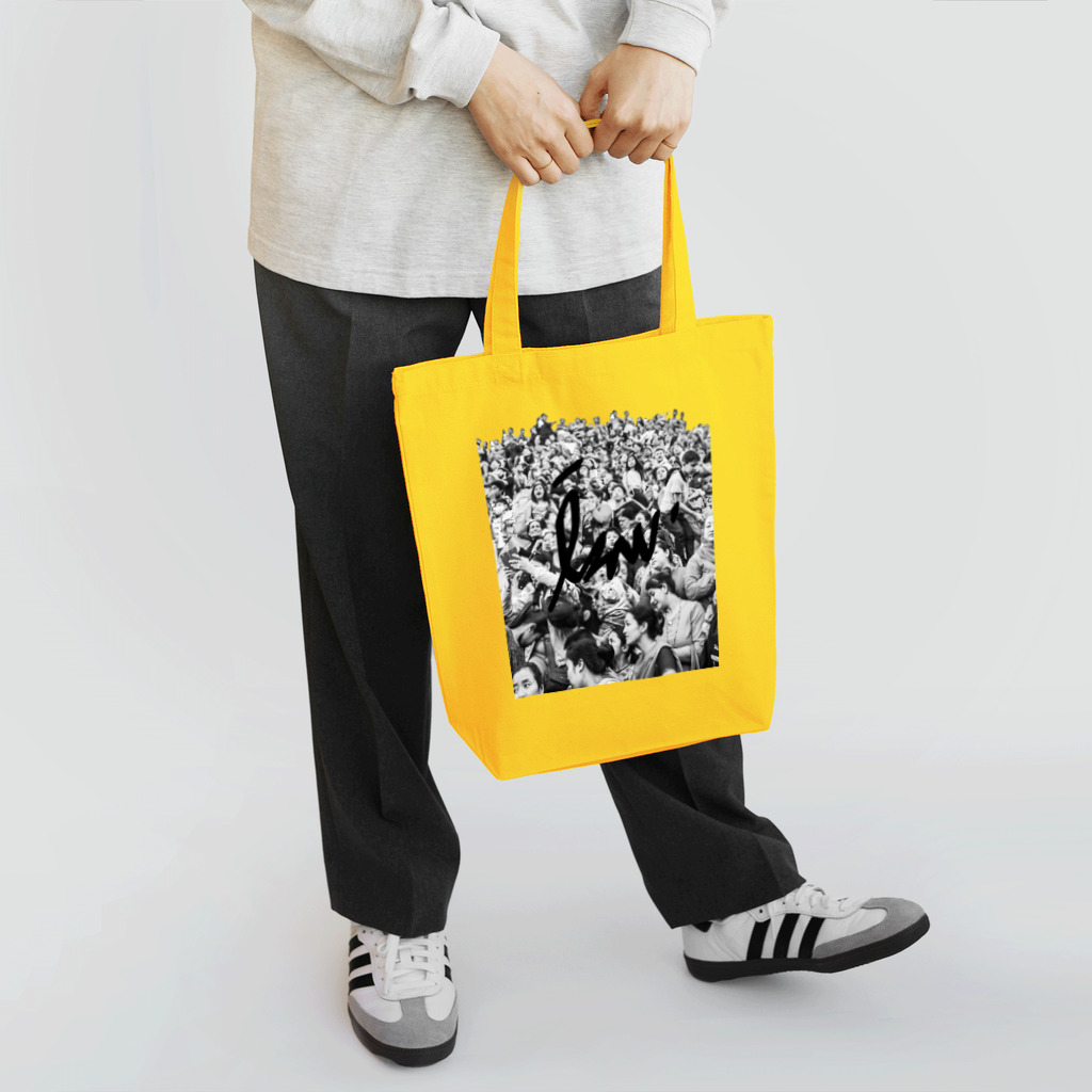 IzXu.のC  R O W D Tote Bag