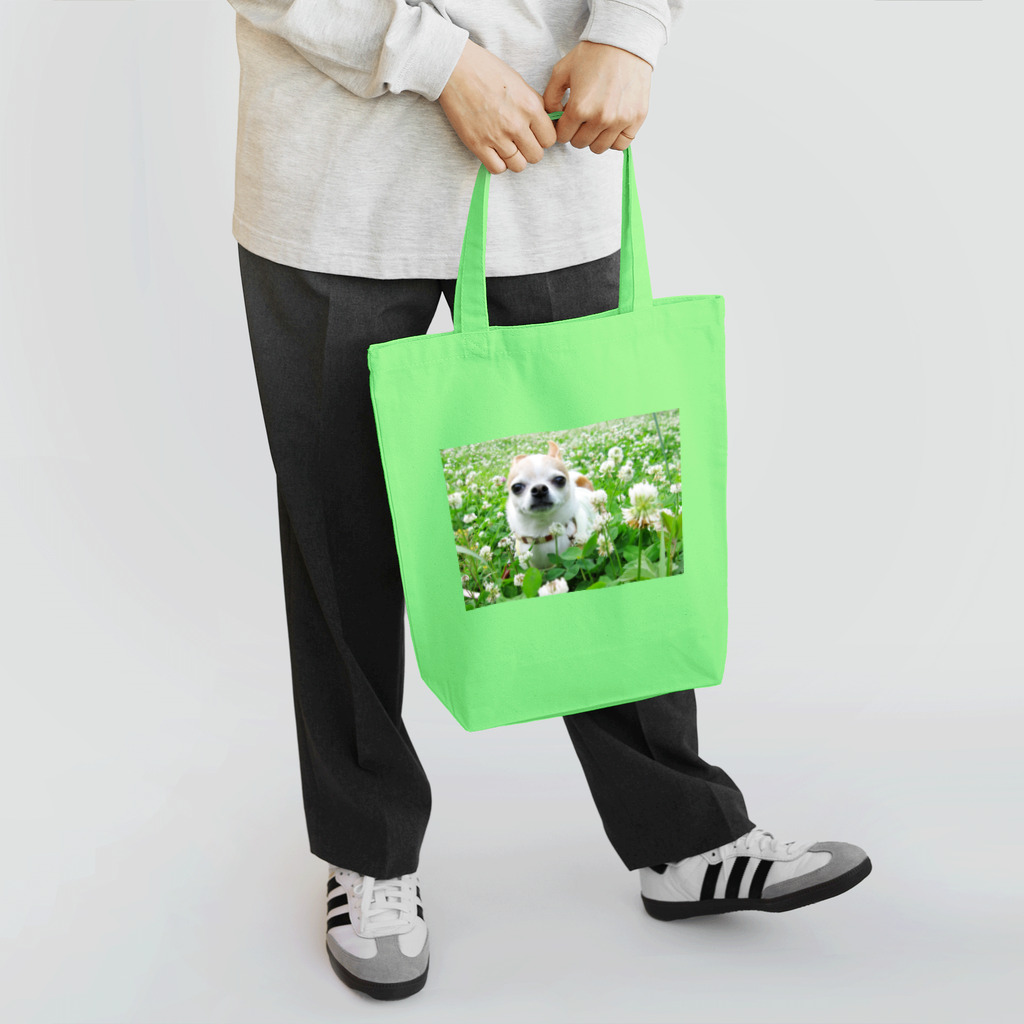 akane_art（茜音工房）のカラフルチワワ（クローバー） Tote Bag