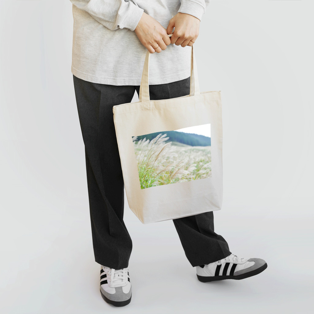 にわとりさんのすすきの風景 Tote Bag