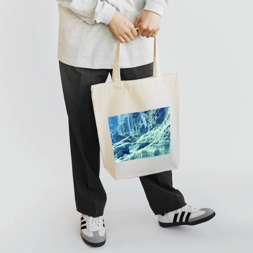 mayoccoのSilent Moss Tote Bag