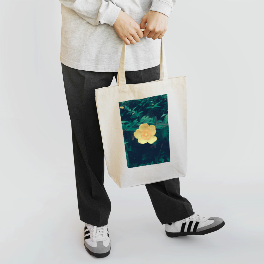 33GaMaのyellow flower Tote Bag