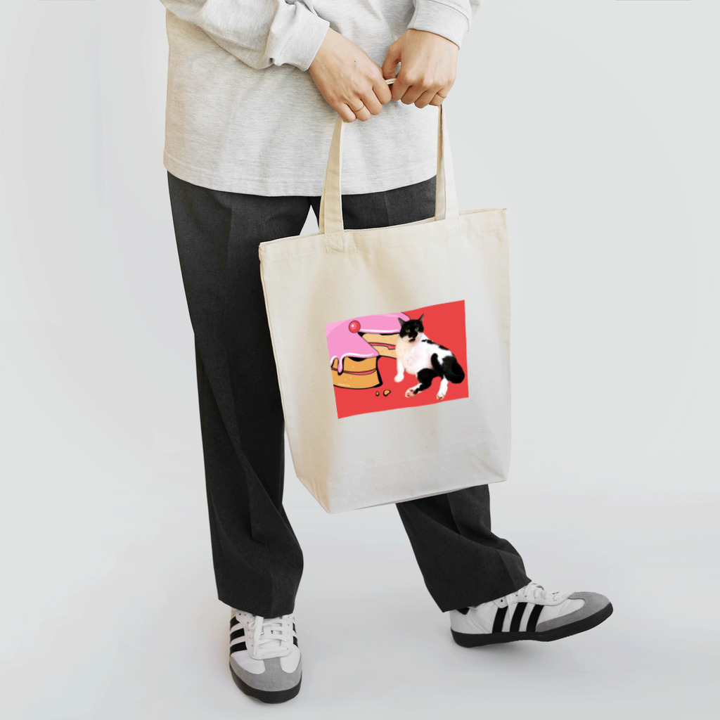 保護猫活動中すみパンさんへの支援ッズ！のNo.16 ケーキに寄りかかるバットにゃん Tote Bag