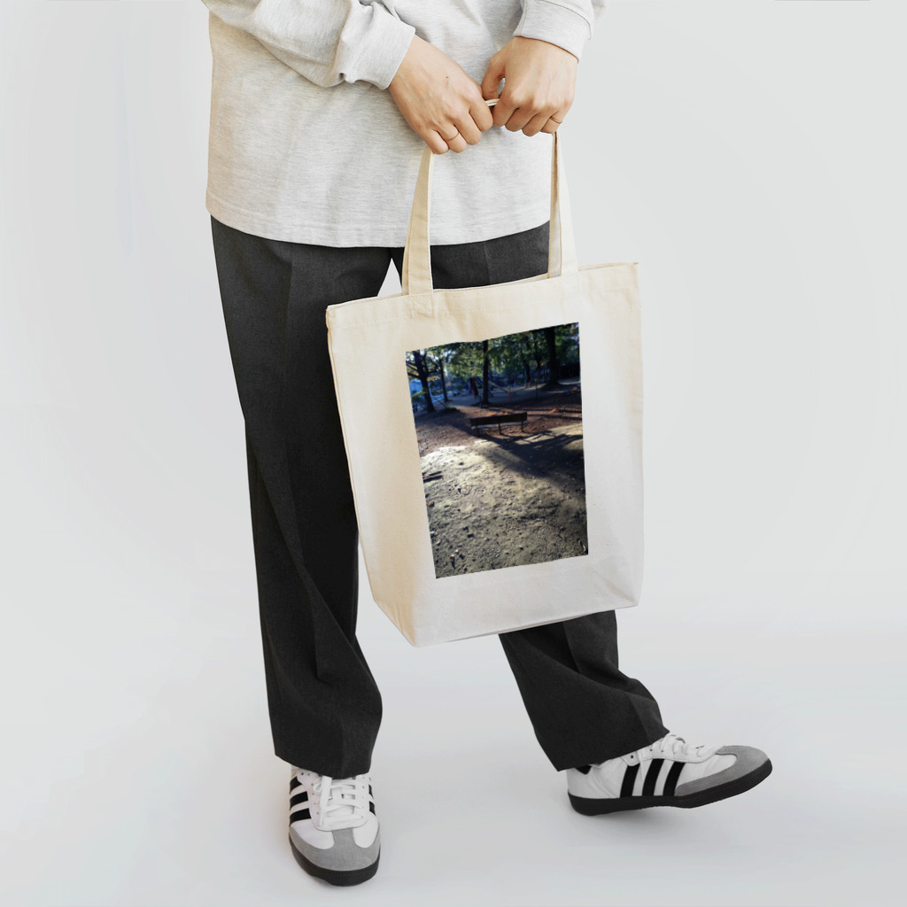 SAITO HIRONOBUのベンチ Tote Bag