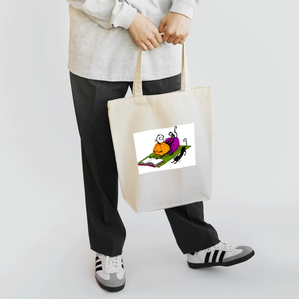 watoのパンプキンちゃん ヨガタイム Tote Bag