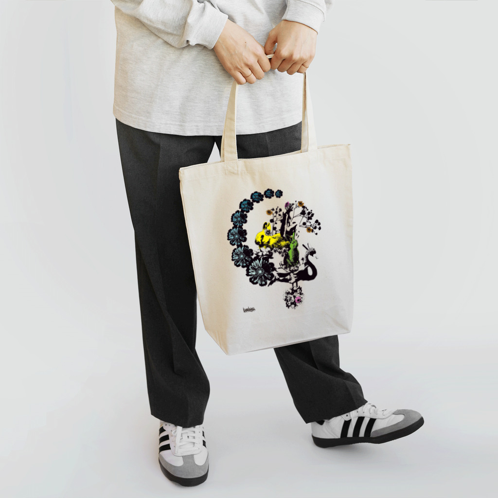 aniflo Official Shopの[helocdesign] Flower Rabbit トートバッグ