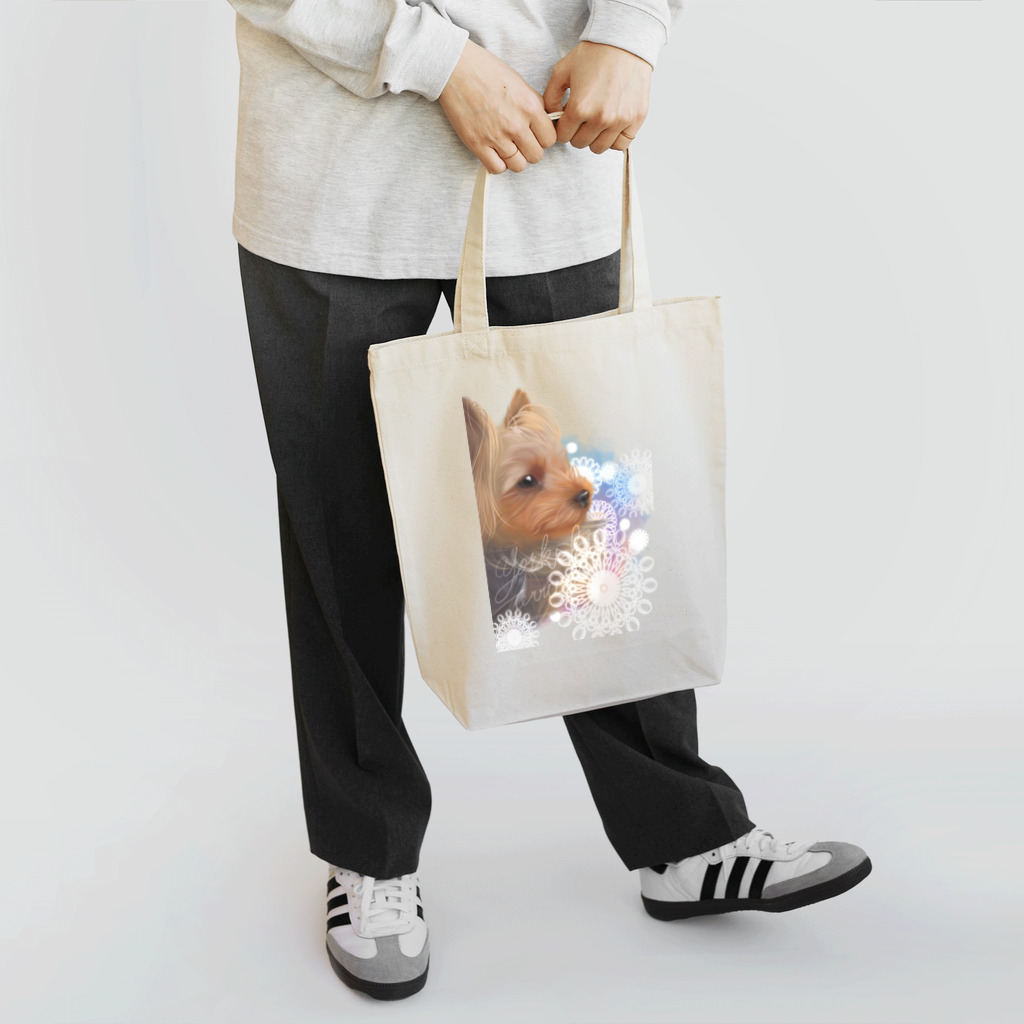R&Mのリアルに見えるかもしれないヨークシャーテリアのイラスト Tote Bag