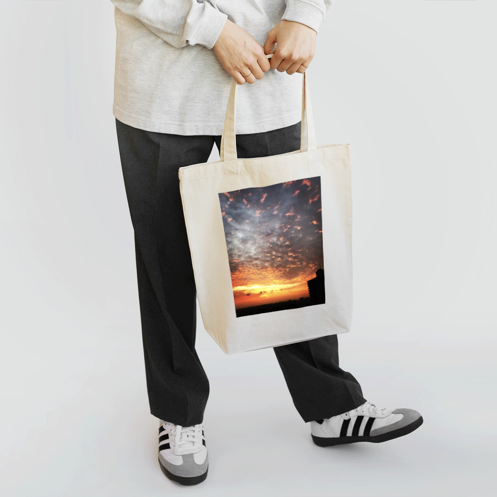 ANGOのサンライズ、サンセット、朝焼け、夕焼け Tote Bag