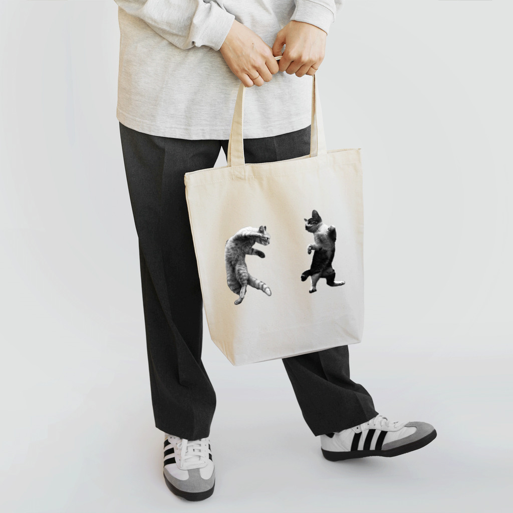 ttsoulのネコの決闘 Tote Bag