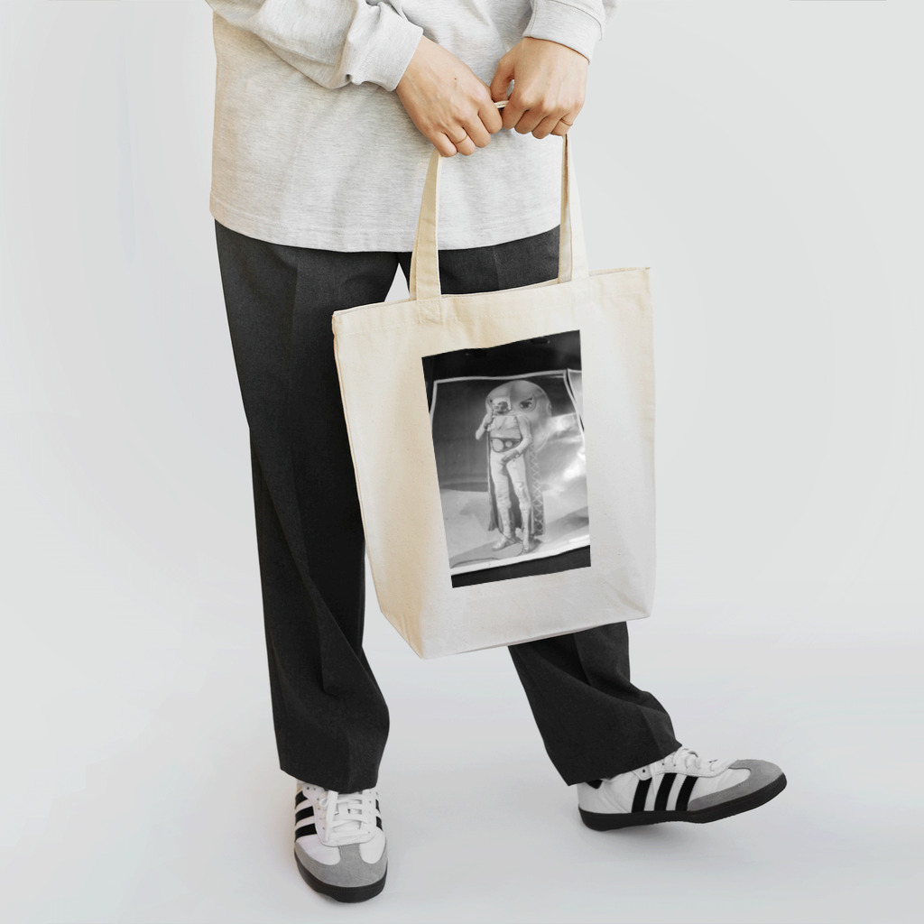 Tadakuni TaniのMicrophone Performance Tote Bag