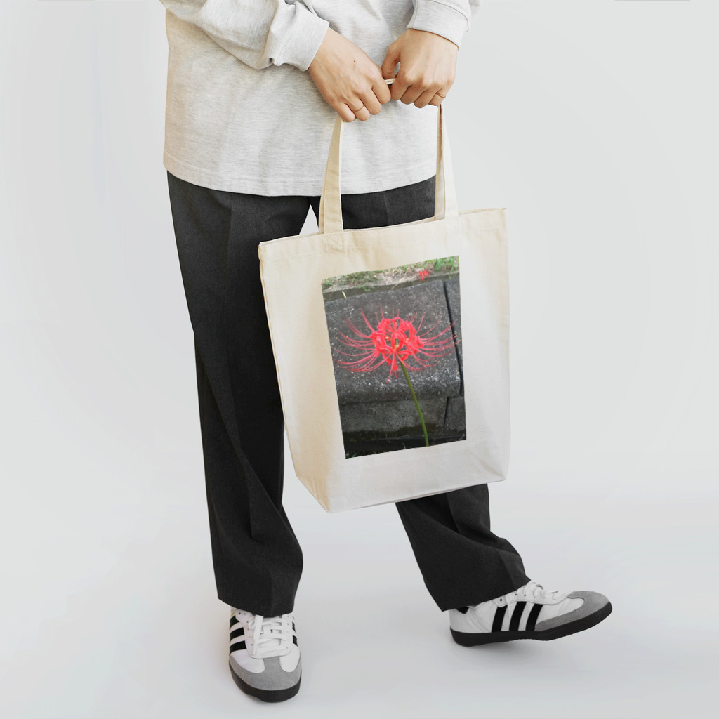 除夜の彼岸花のトートバッグ Tote Bag