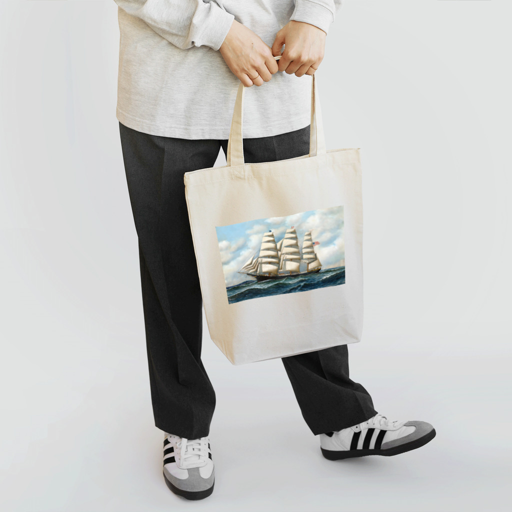 世界の絵画アートグッズのアントニオ・ヤコブセン《海の上のヤングアメリカ号》 トートバッグ
