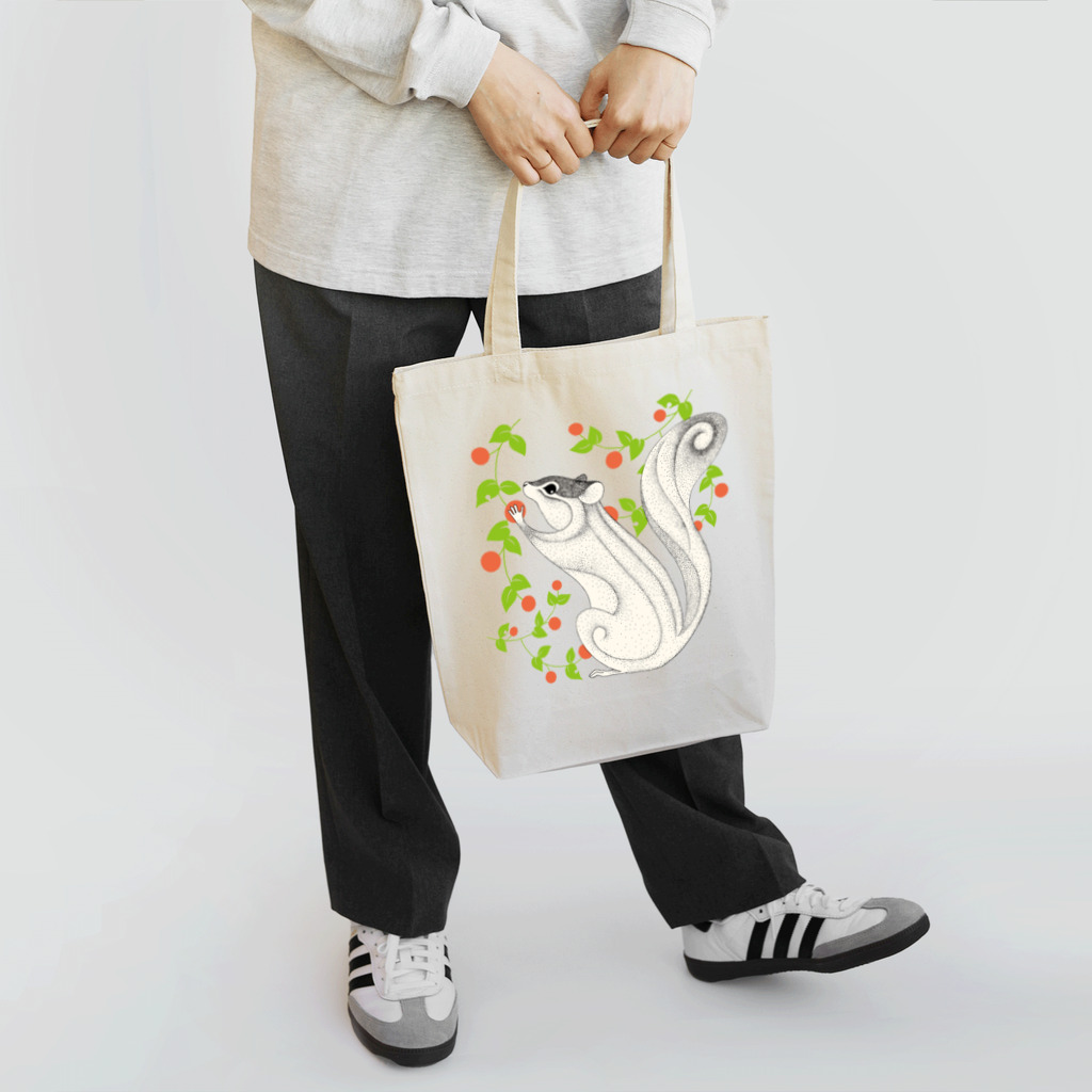 ©hey hachiの木の実を食べるリス Tote Bag
