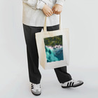 Designabeのショップのアート砂浜 Tote Bag