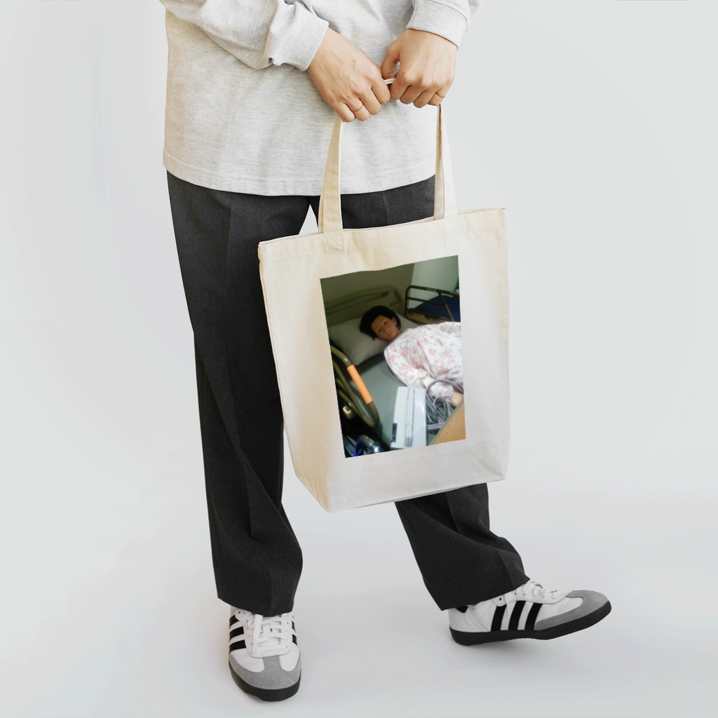 sisuの介護人形恐怖の写真 トートバッグ