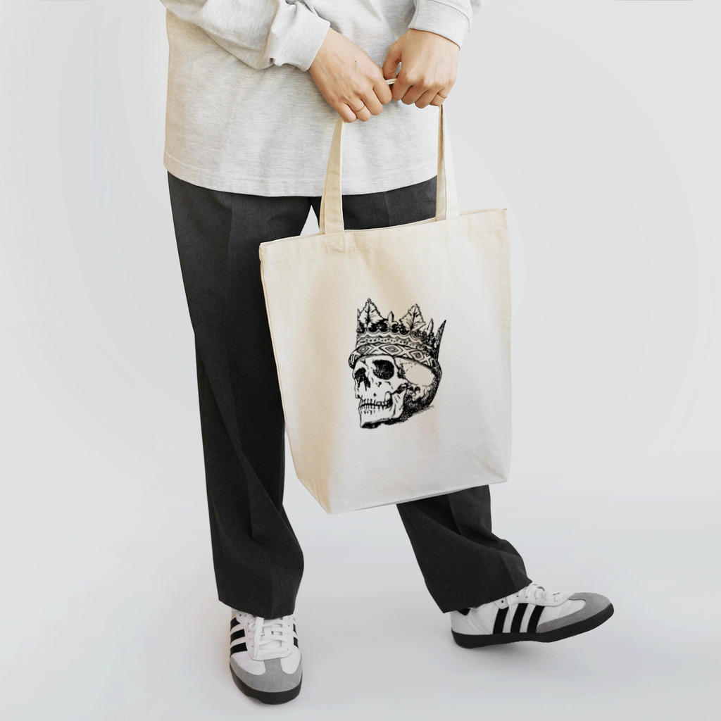 COOL&SIMPLEのBlack White Illustrated Skull King  トートバッグ