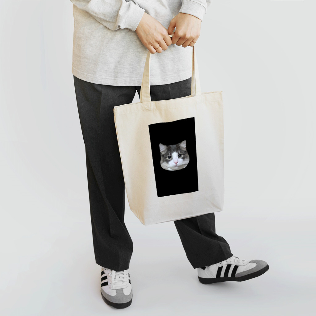 Timmy chan の猫の鳩胸 トートバッグ