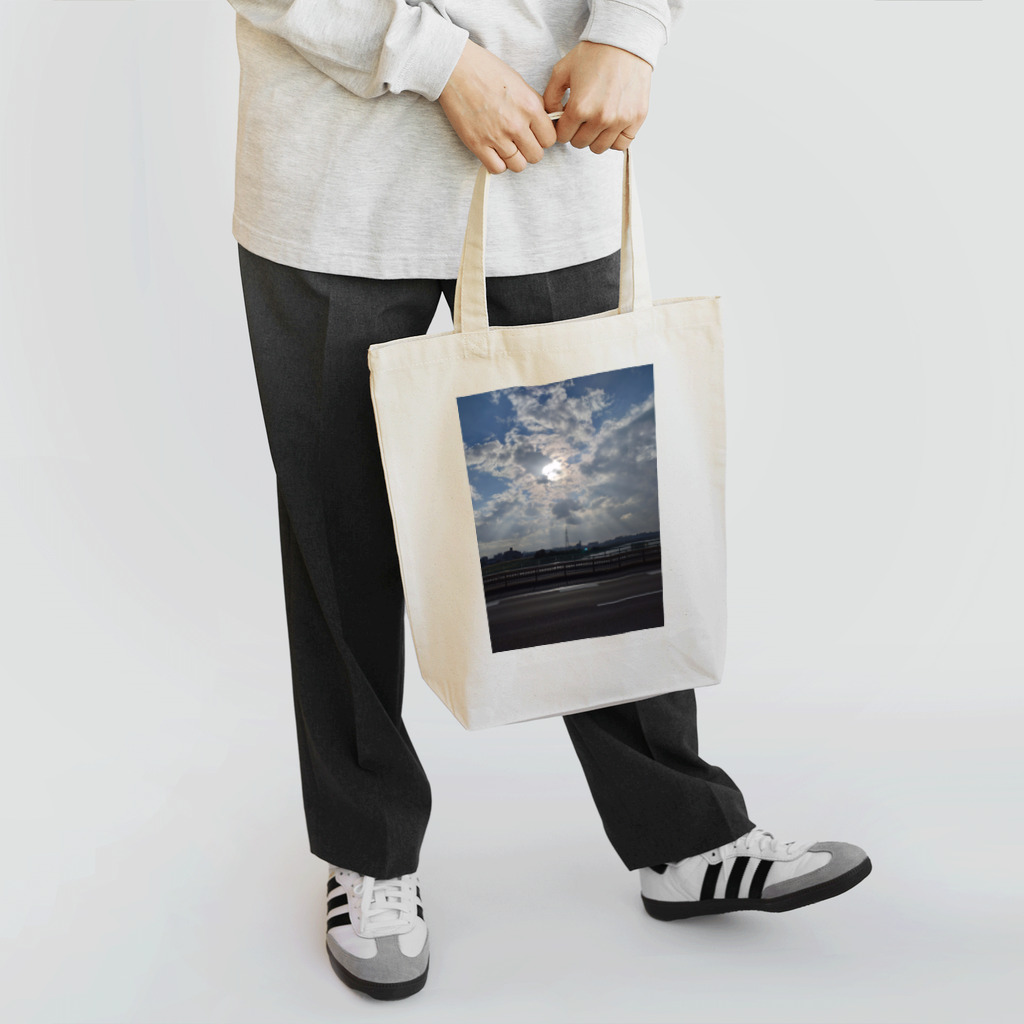 ぴー様と髭男の雲の切れ目からの道標 Tote Bag