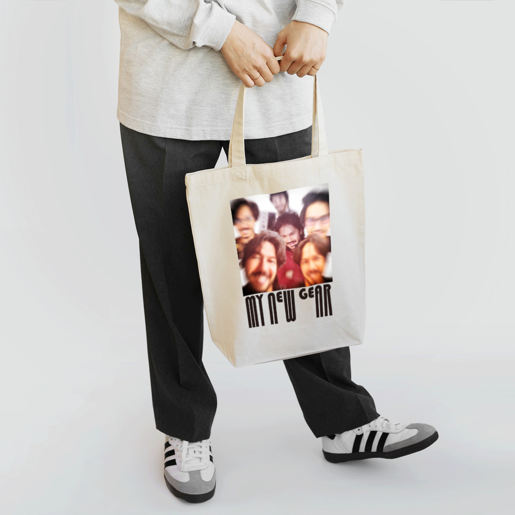MY NEW GEAR ジャパンオフィシャルグッズのMNG マイニューギア(集合写真4 ) 【公式 / オフィシャル】  Tote Bag