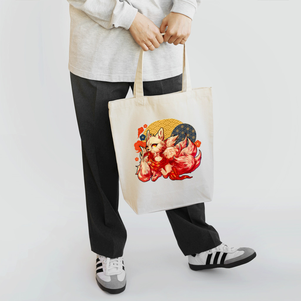 World_Teesのこのかわいらしいキツネは、日本のアニメやキツネ好きの10代の女の子にぴったりです。 トートバッグ