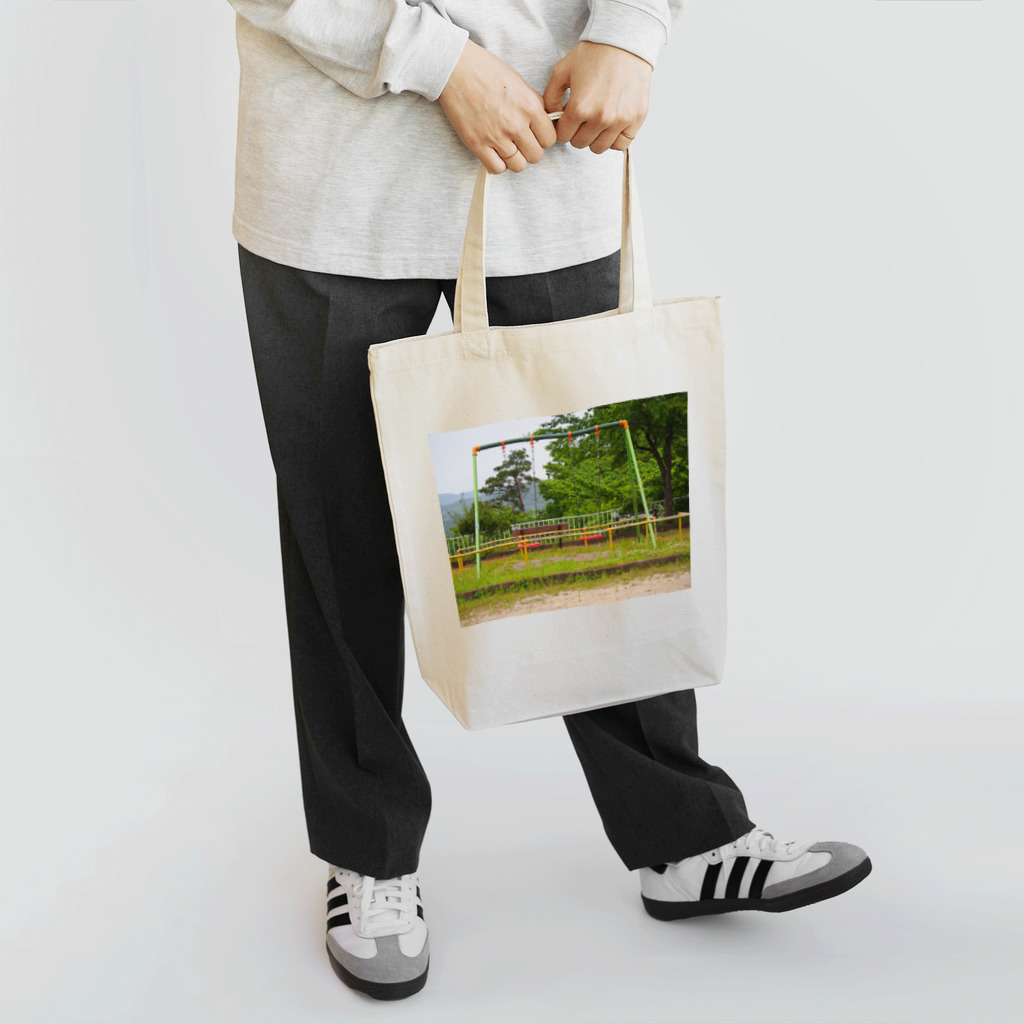 morinoyouseiの公園のブランコ Tote Bag