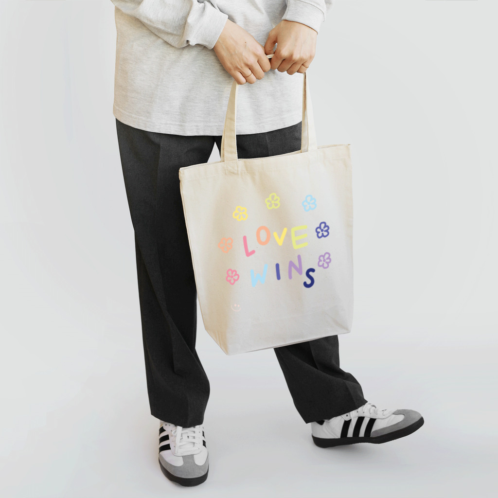 島民のlove wins! we are proud to celebrate our prides! Tote Bag