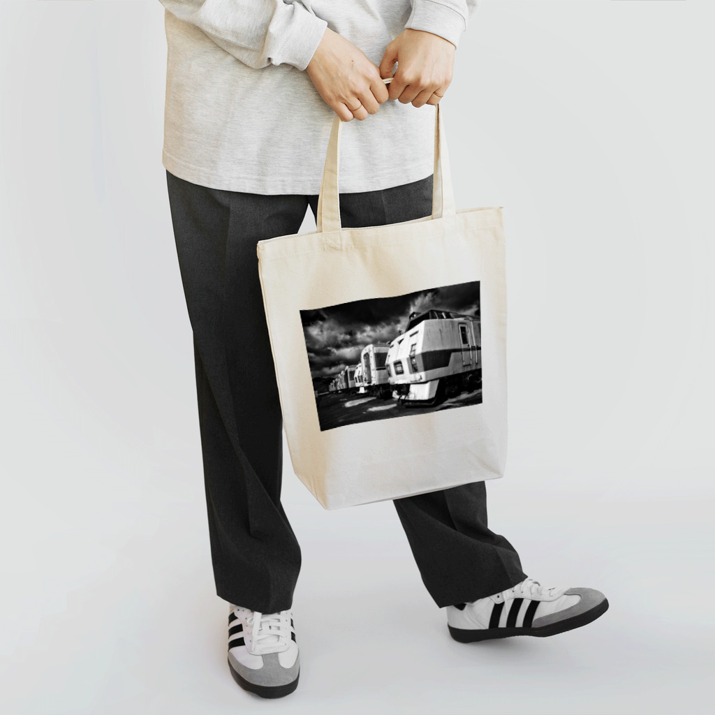 Second_Life_of_Railwaysのキハ183系「スラントノーズ」が北海道の港でタイへの出国を待つ Tote Bag