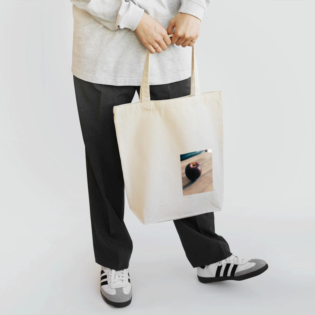 gunacoのアンニュイりんご Tote Bag