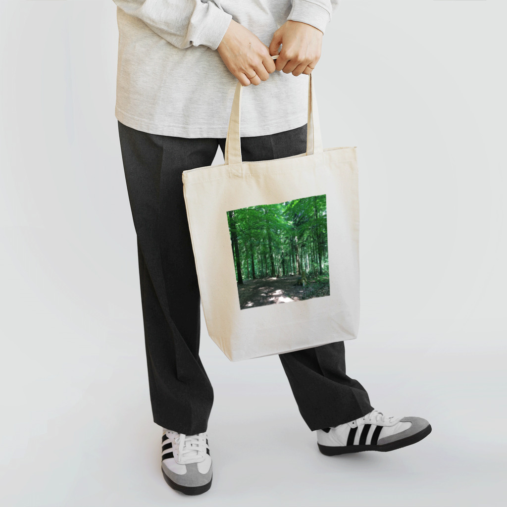 Hotateのeco 黒い森のなか Tote Bag