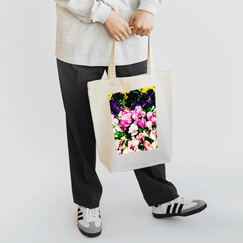 Una Villa Shopの花壇の色とりどりの花々１ Tote Bag