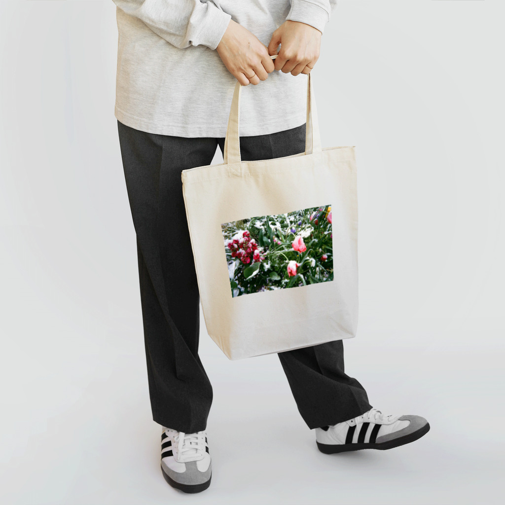 yawn shopの雪の花 Tote Bag