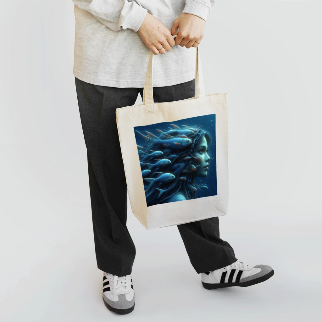 末田の魚群の女王 Tote Bag