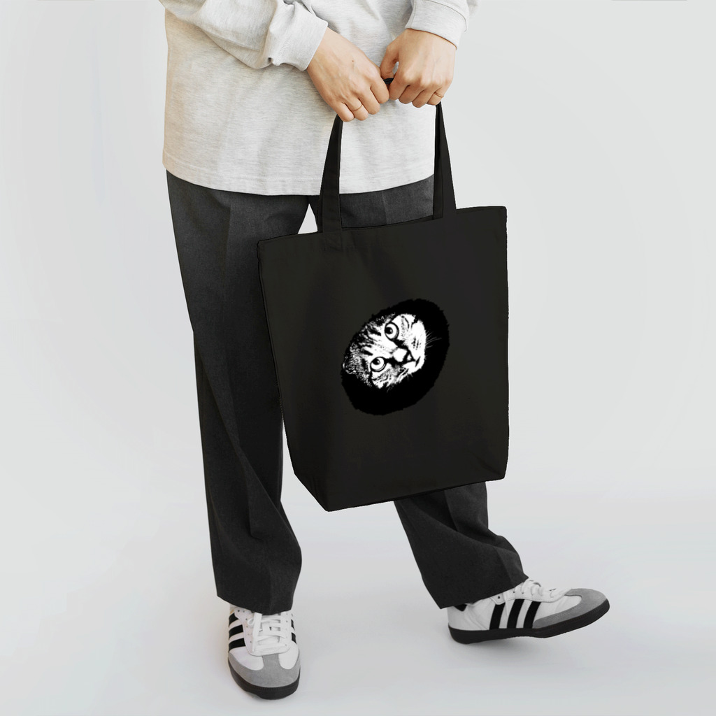 なすピザの穴から覗くネコ Tote Bag