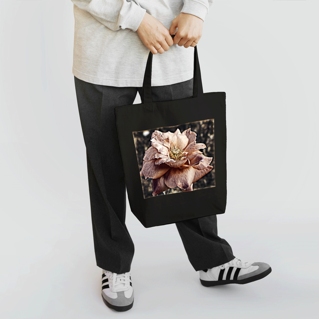 Anna’s galleryのElegant Rose Tote Bag
