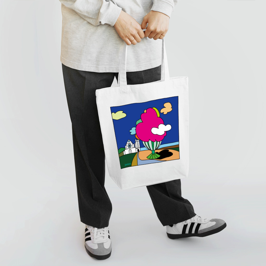 Blupiggの幸せの丘ピンクの木 Tote Bag