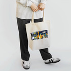 Kazusanの生きてるものの行進  夜 Tote Bag