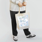 LeafCreateのQuiteStone WinterWonderland Tote Bag