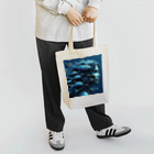 末田の魚群の女王 Tote Bag