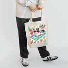 Snow-peaceのビーチでリラックスするサングラスキャット Tote Bag