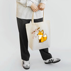 フォックスのきつねショップのお花見をするきつねさん Tote Bag