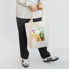 meke flowersのレモンイエローとアップルグリーン　ローズシリーズ Tote Bag