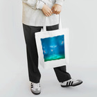 Light of the universeの瞑想の泉 Tote Bag